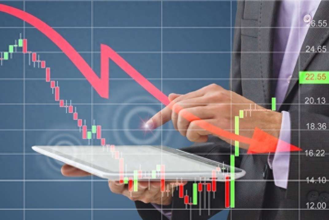 Bond Yields Squeeze Bank Investments